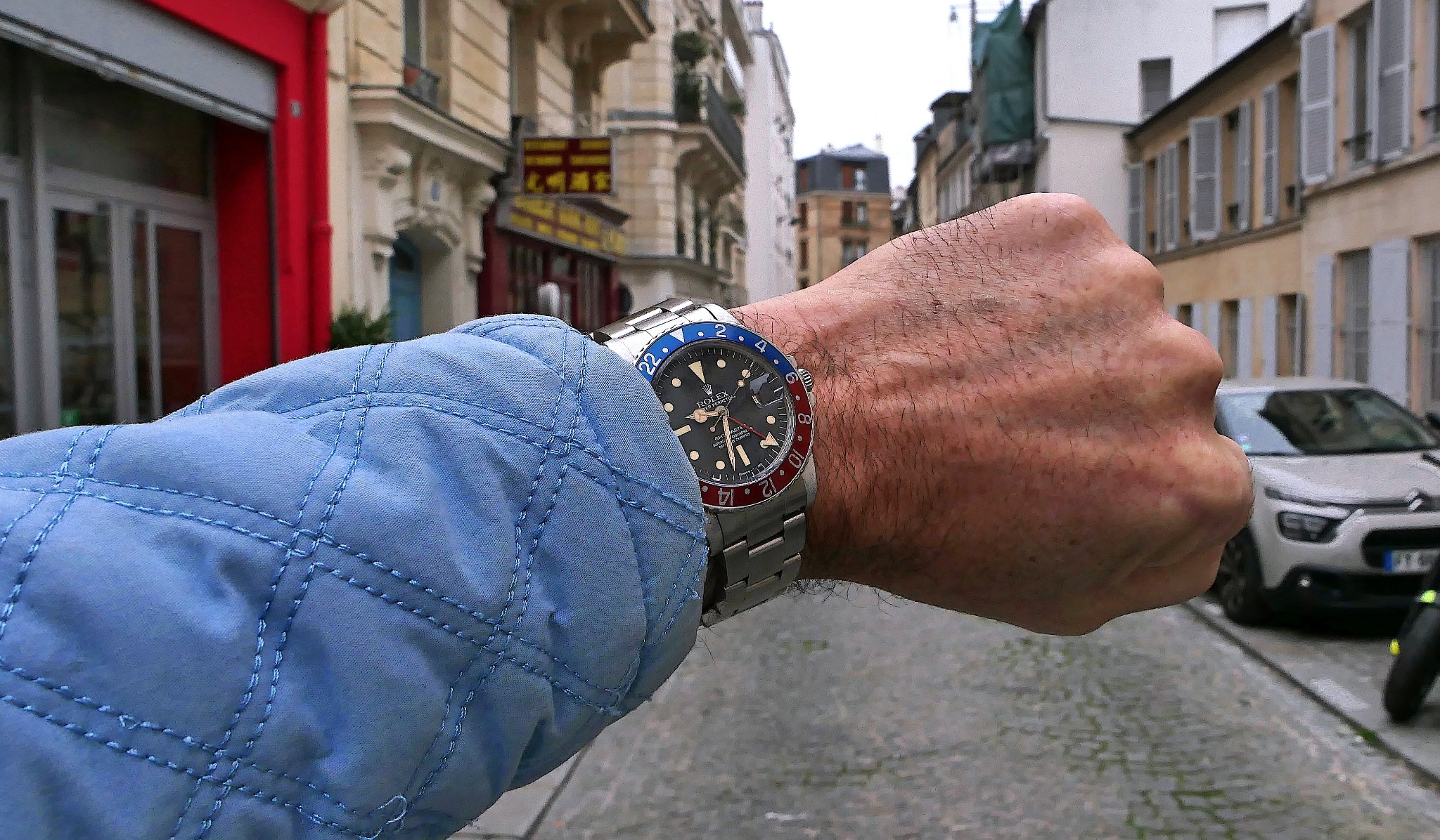 Watch by Rolex, GMT Master, 1675