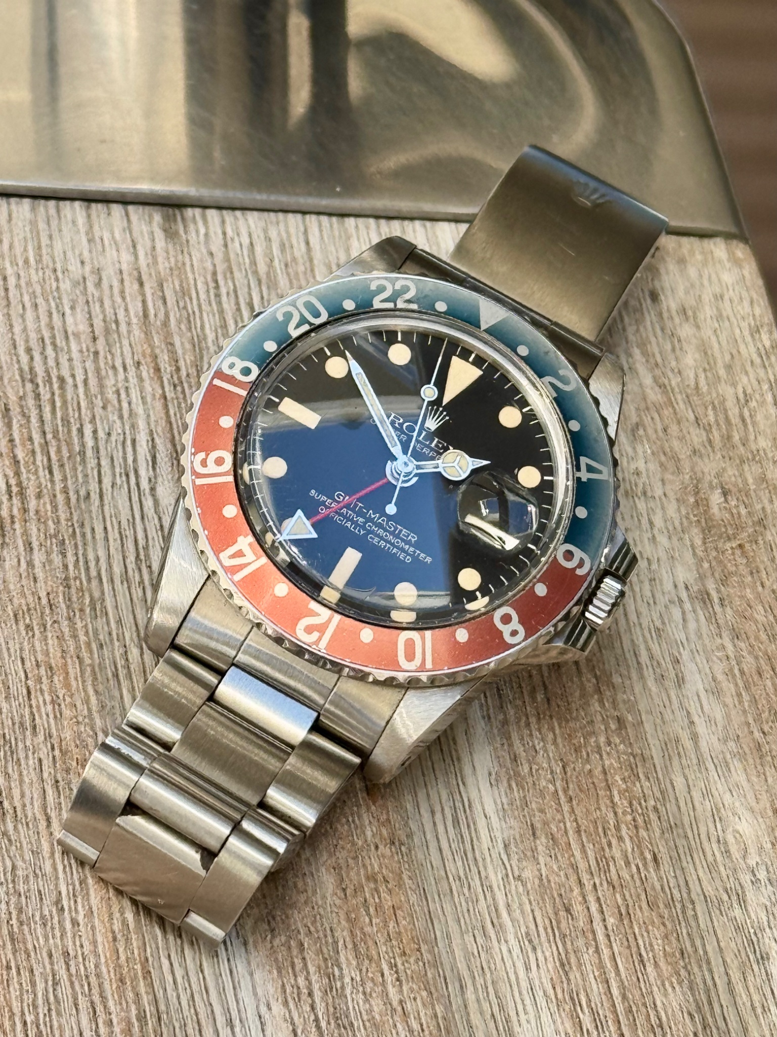 Watch by Rolex, GMT Master, 1675