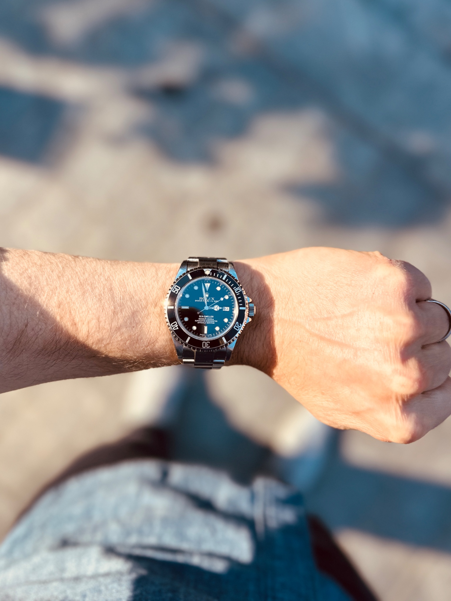 Watch by Rolex, Sea Dweller, 16660