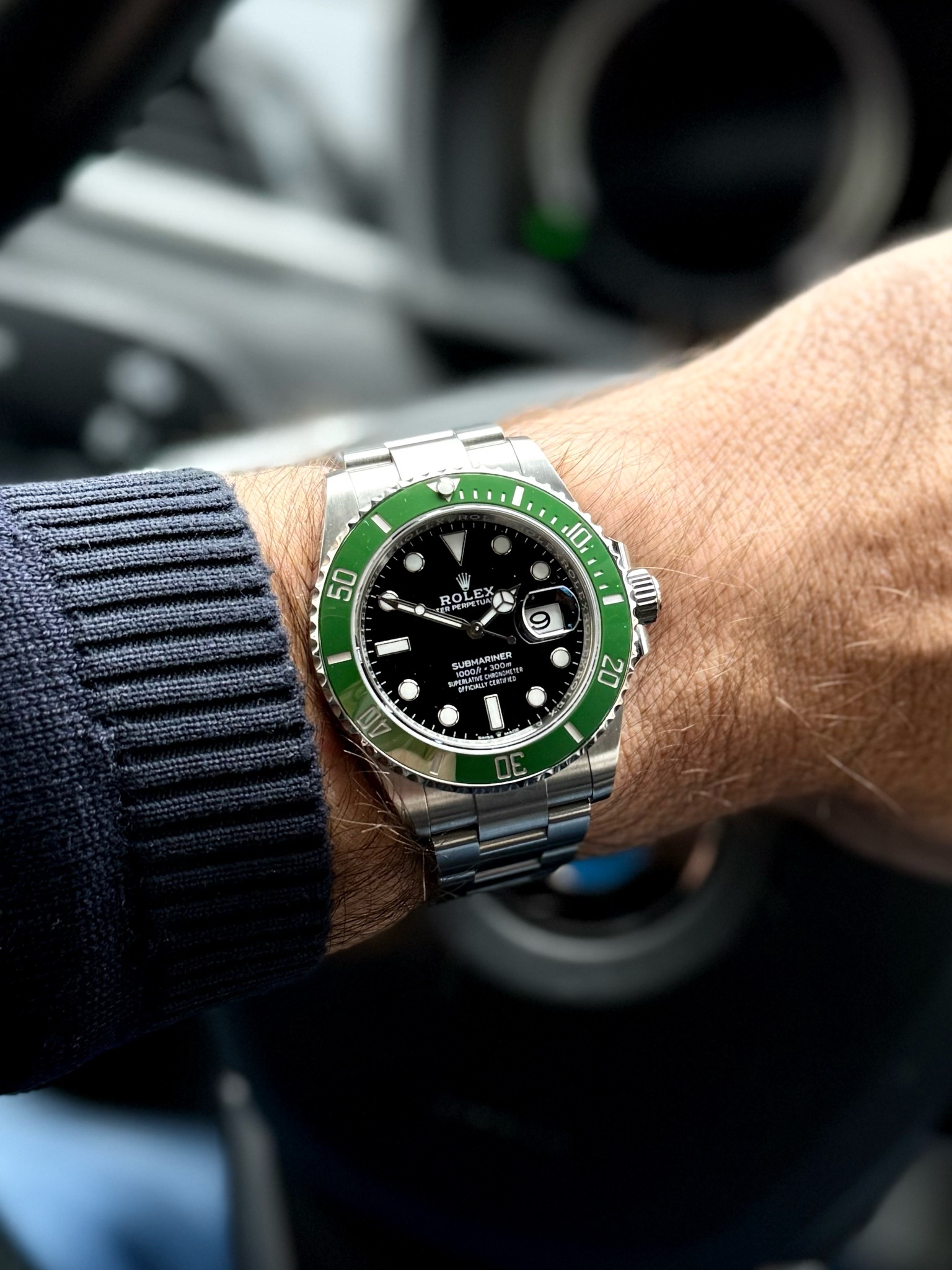 Watch by Rolex, Submariner, 16610LV
