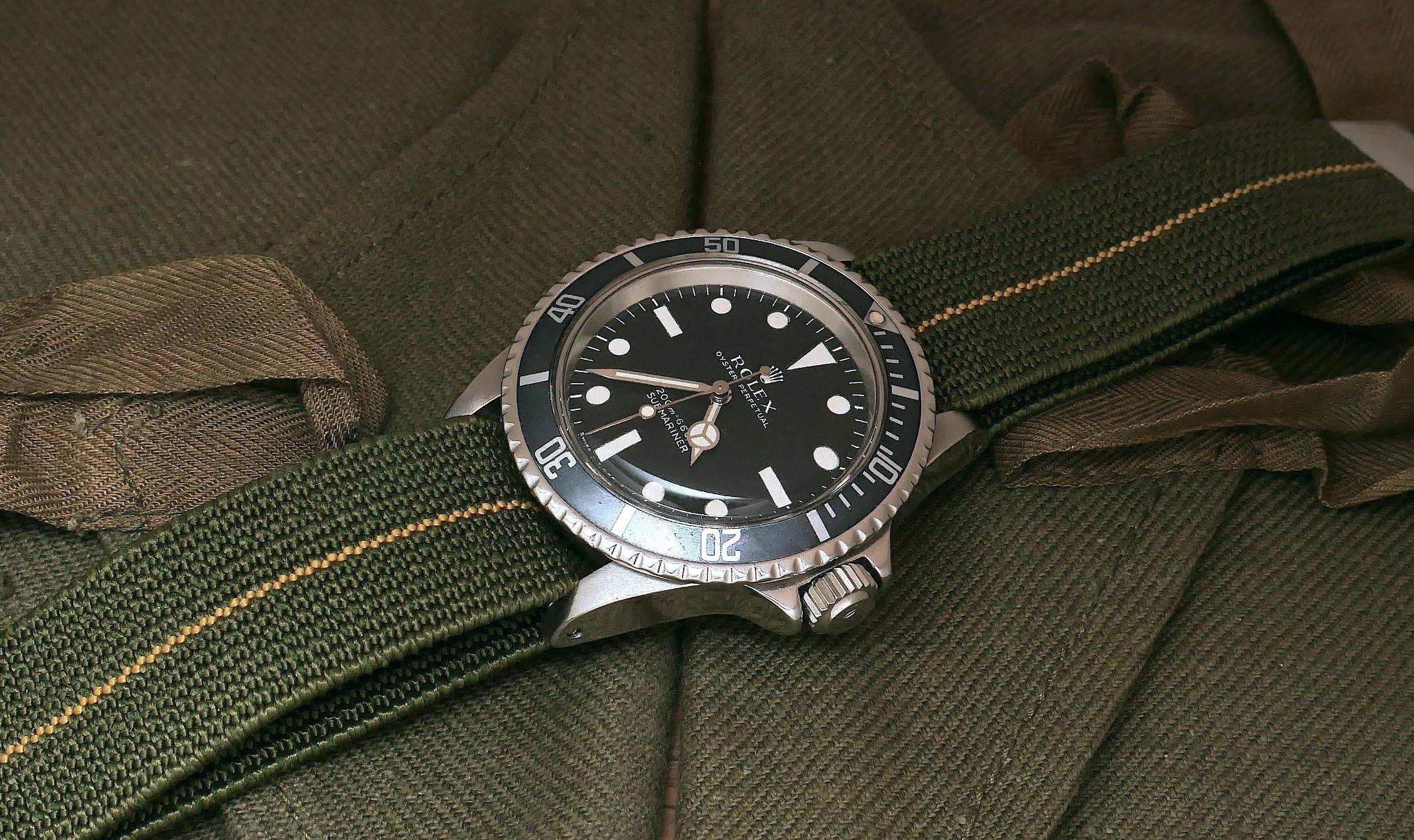 Watch by Rolex, 5513, Submariner