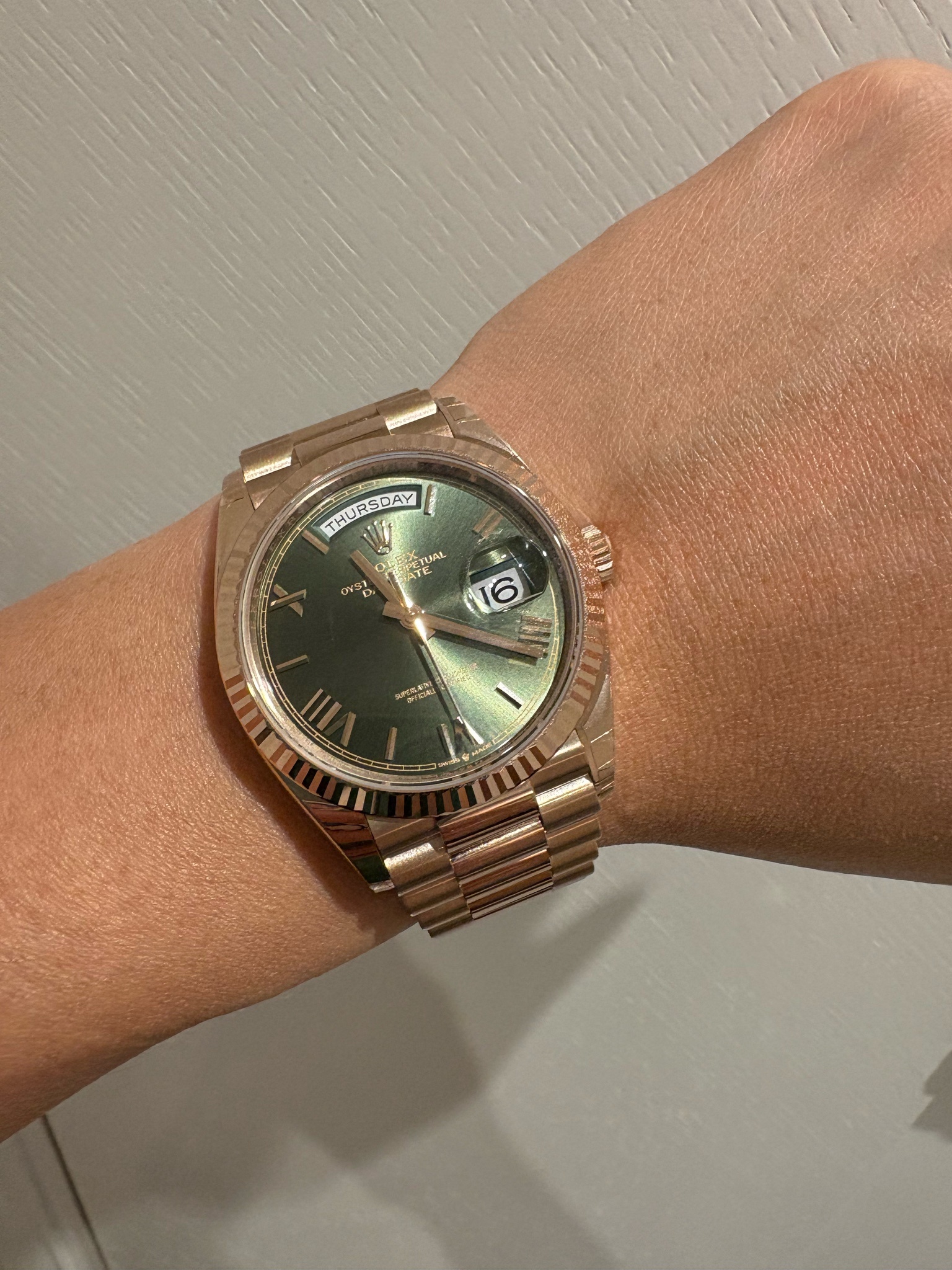 Watch by Rolex, Day Date 40 mm, 128235