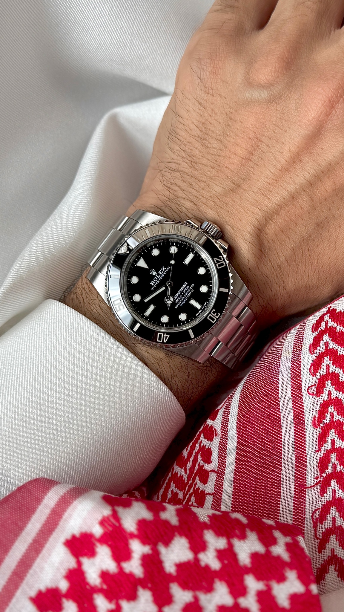 Watch by Rolex, Submariner, 114060