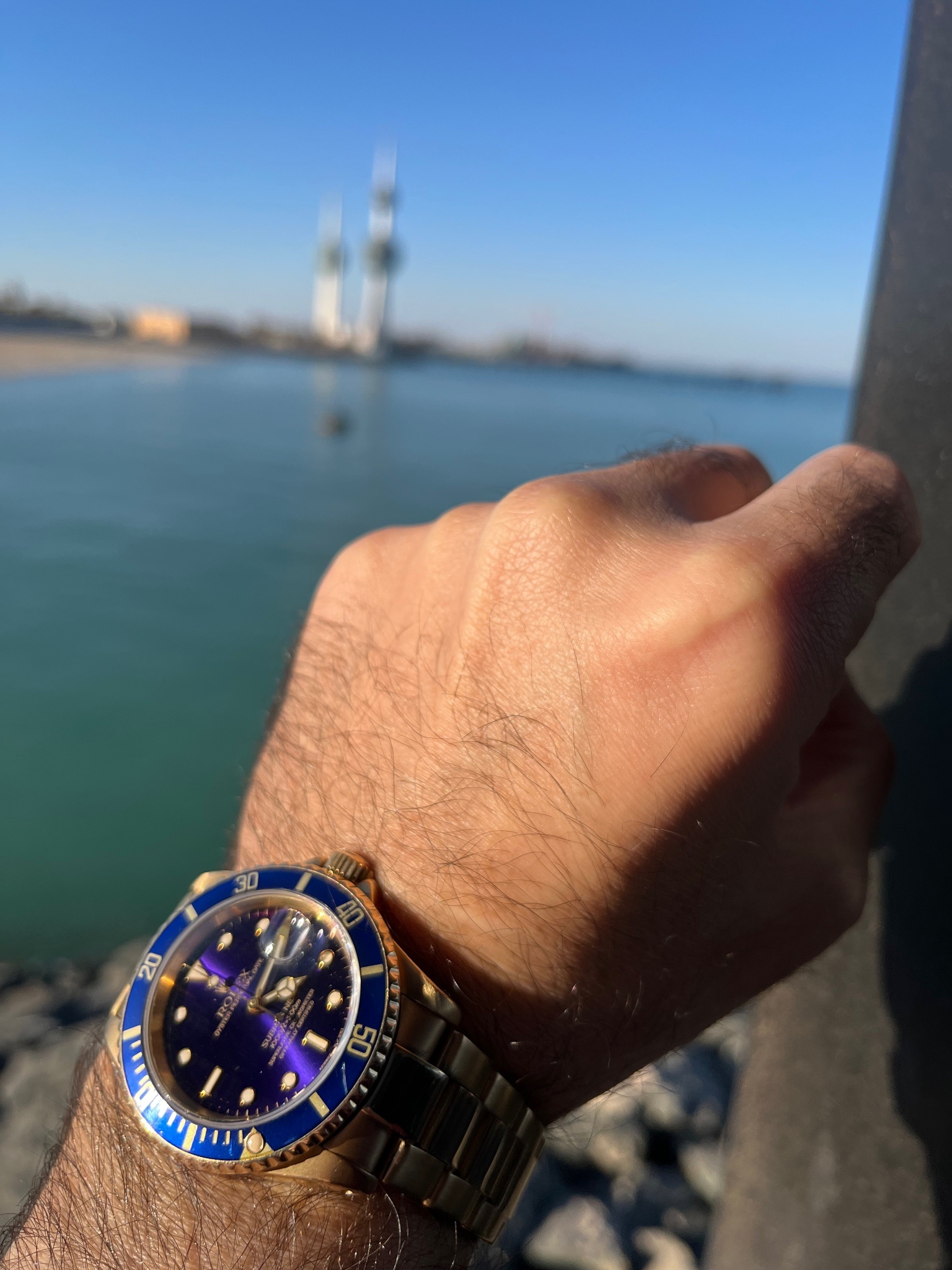 Watch by Rolex, Submariner Date, 16618