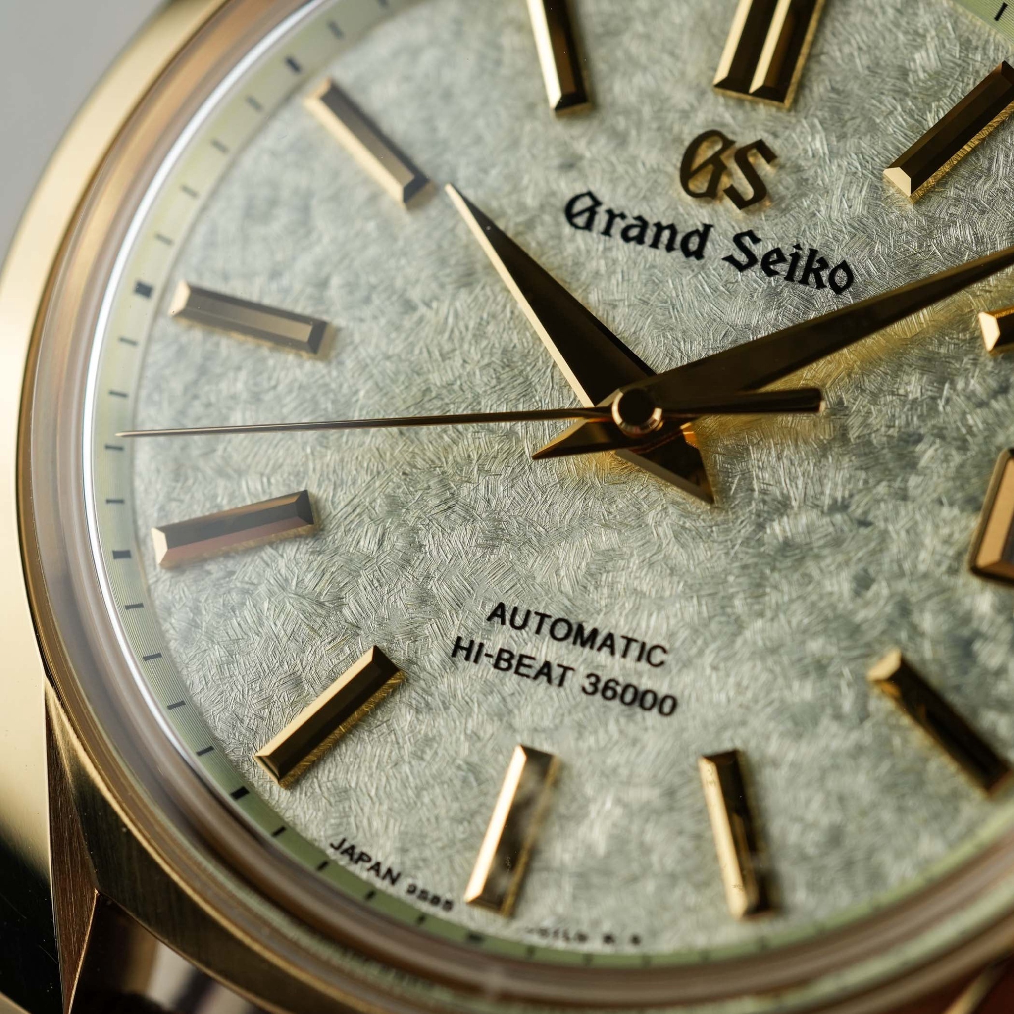 Grand Seiko Sakura-Wakaba SBGH376 pays homage to the 62GS with