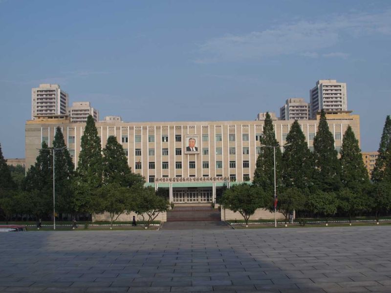 Kim Il Sung here, there, and everywhere. Notice the symmetry.