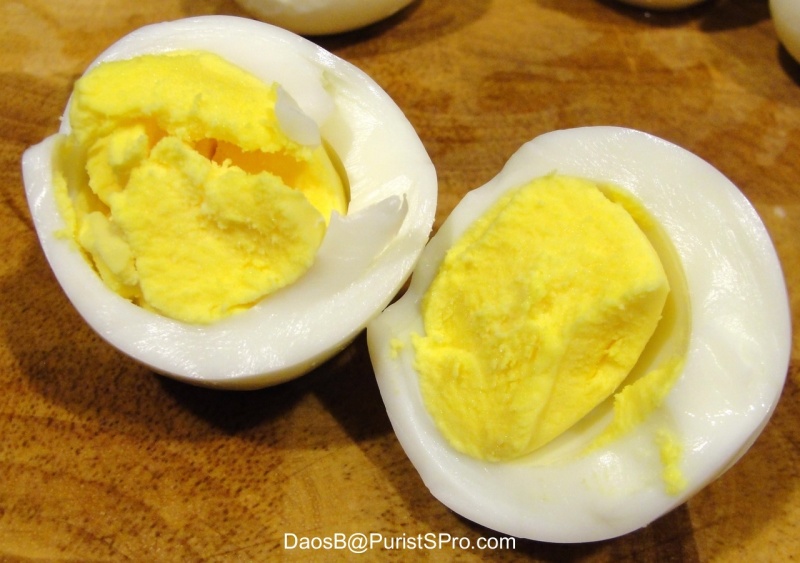 To me, a perfect hardboiled egg should have a delicate white exterior.