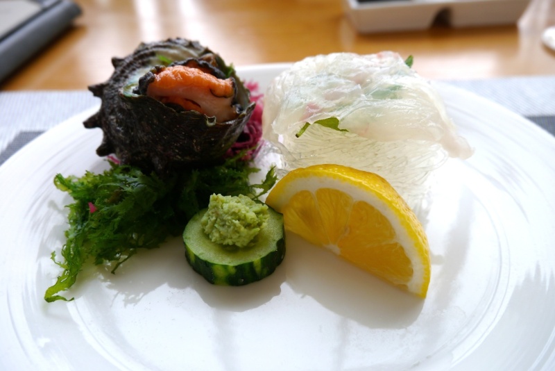 sashimi described as Italian Style but with wasabi and soy sauce , I say Japanese e styl