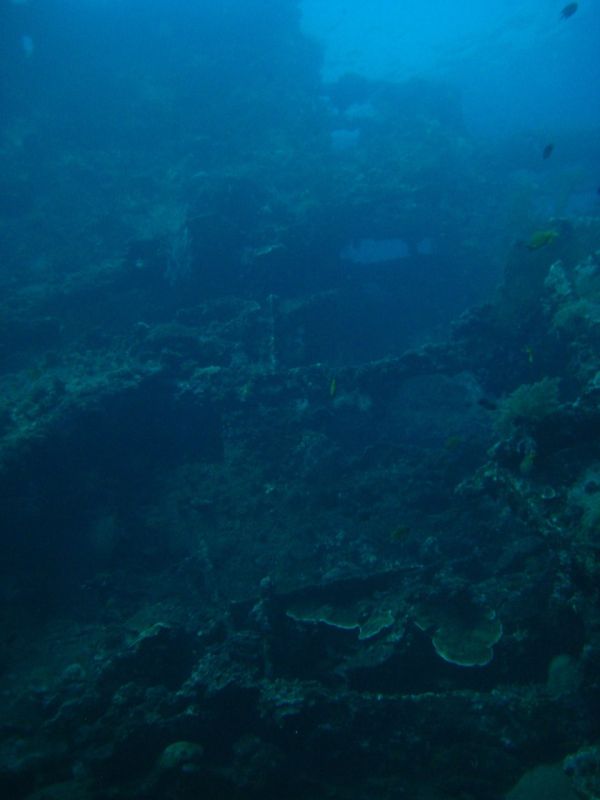 A view over the wreck as the sun left us.