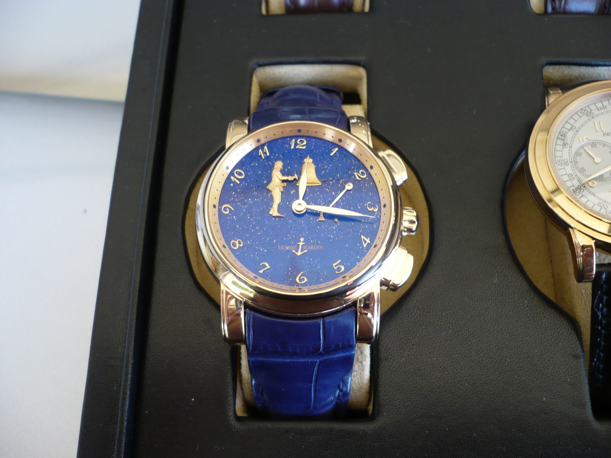 Watch by Ulysse Nardin, Hourstriker