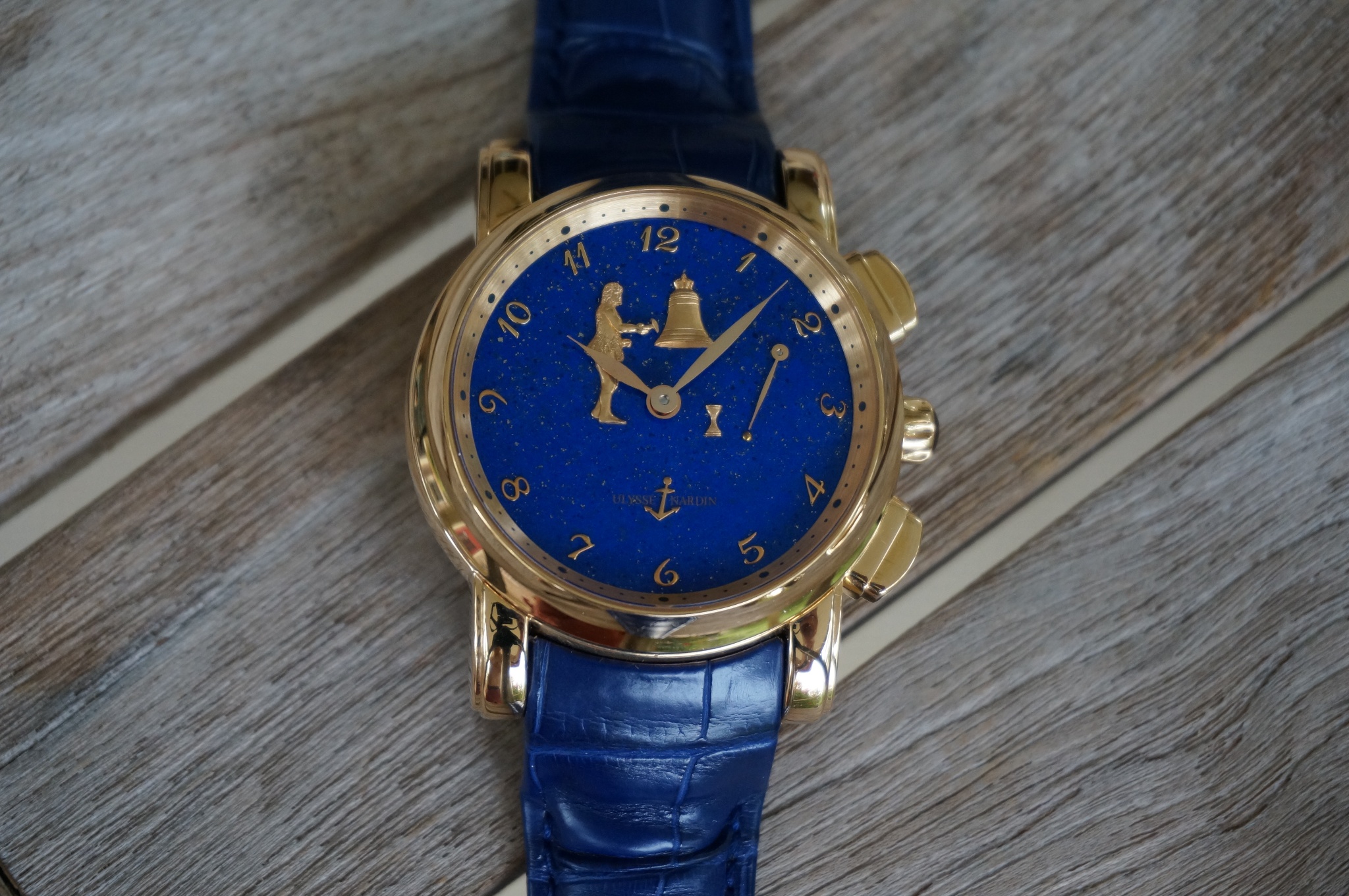 Watch by Ulysse Nardin, Hourstriker