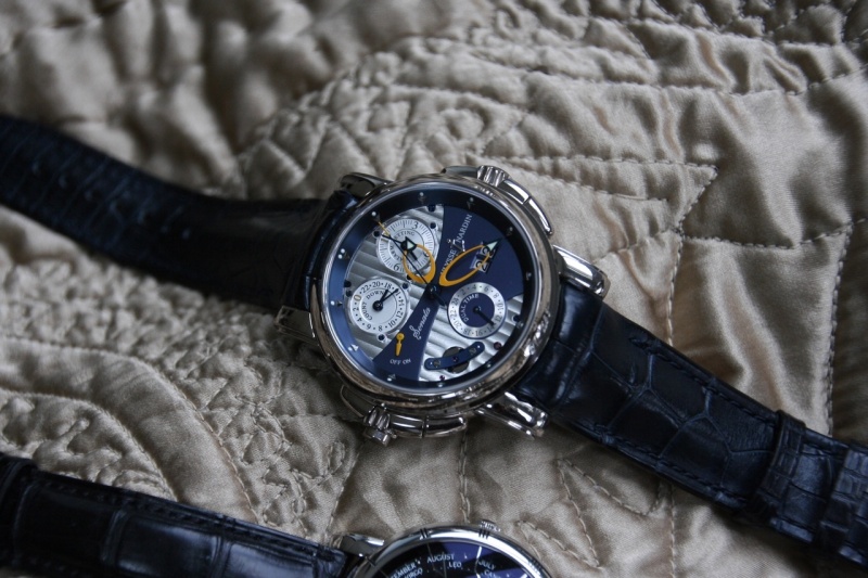 UN Sonata Cathedral Dual Time in WG