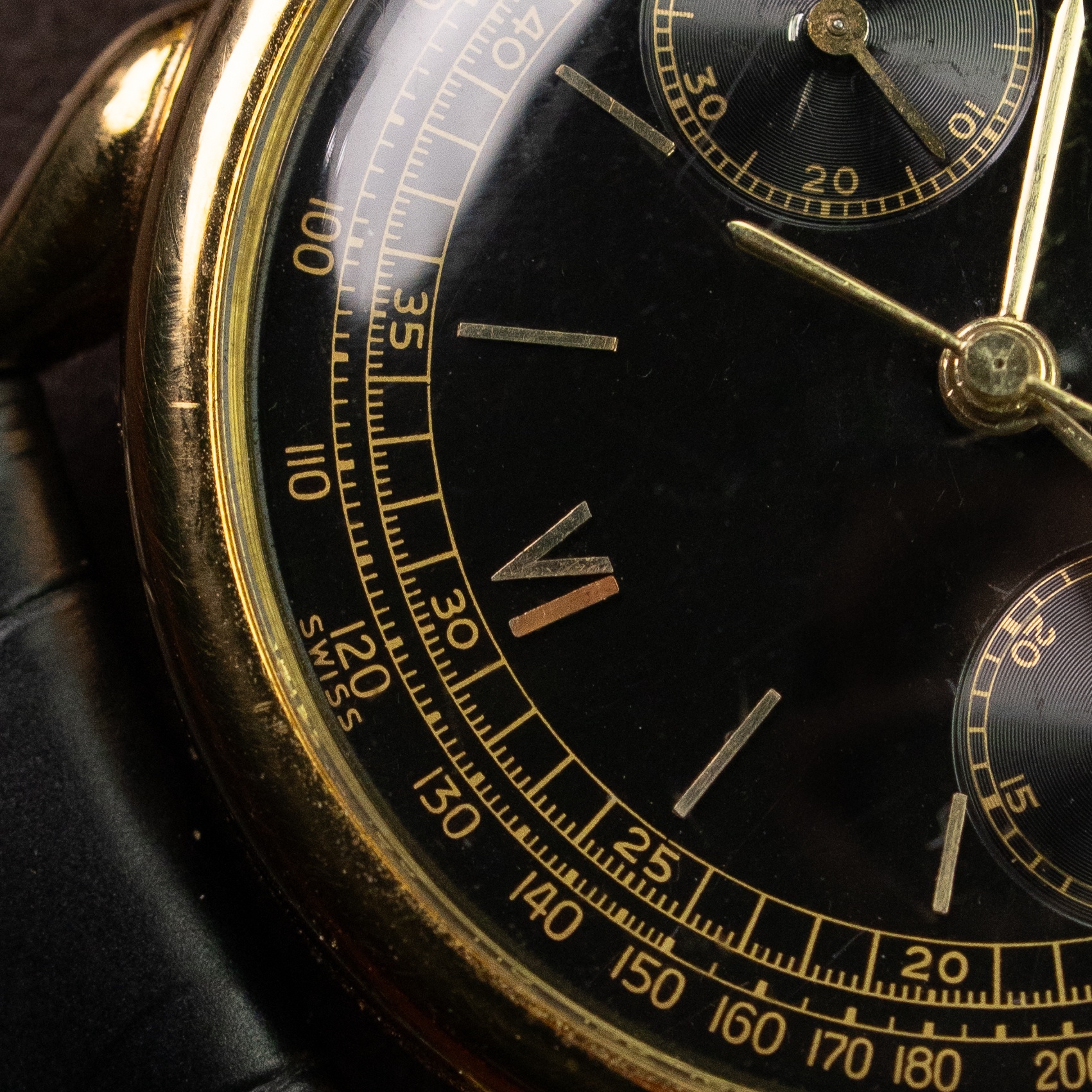 Watch by Vacheron Constantin, Historiques, Cornes de Vache 1955