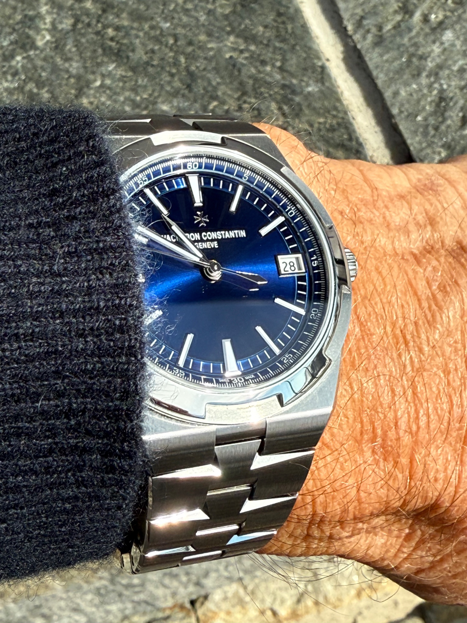 Watch by Vacheron Constantin, Overseas, 4500V