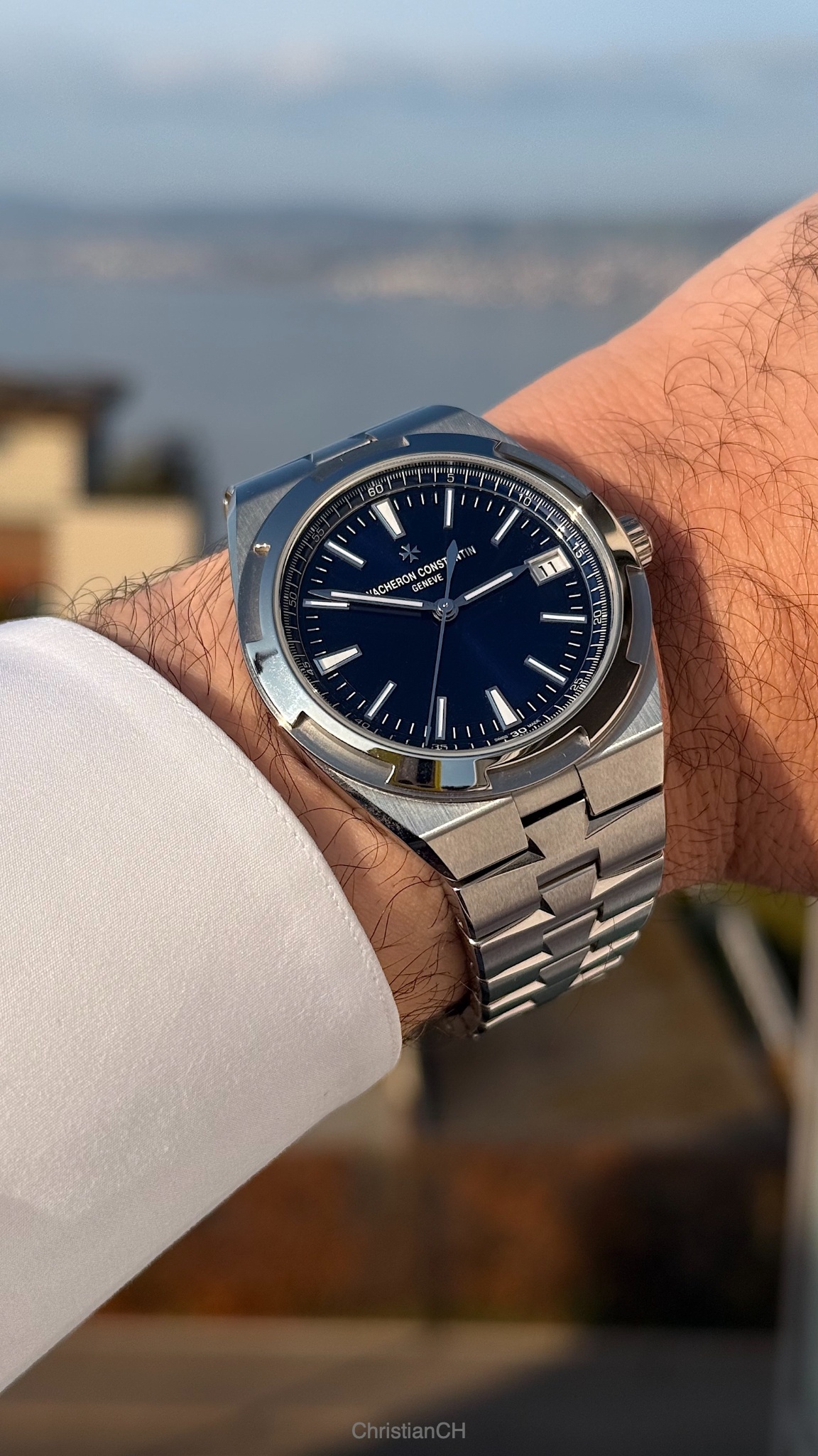 Watch by Vacheron Constantin, Overseas, 4500V, 4500V/110A-B128