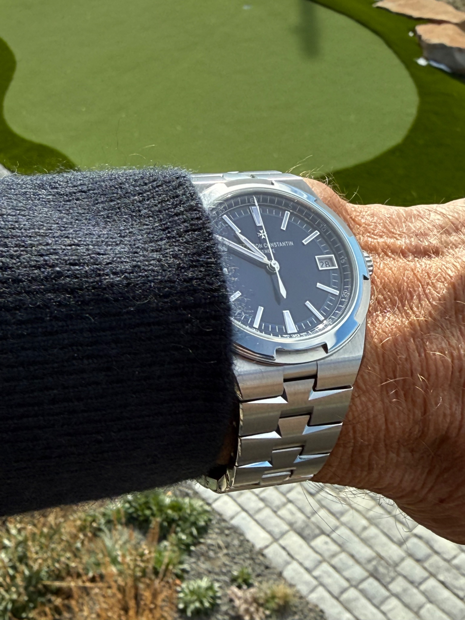 Watch by Vacheron Constantin, Overseas, 4500V