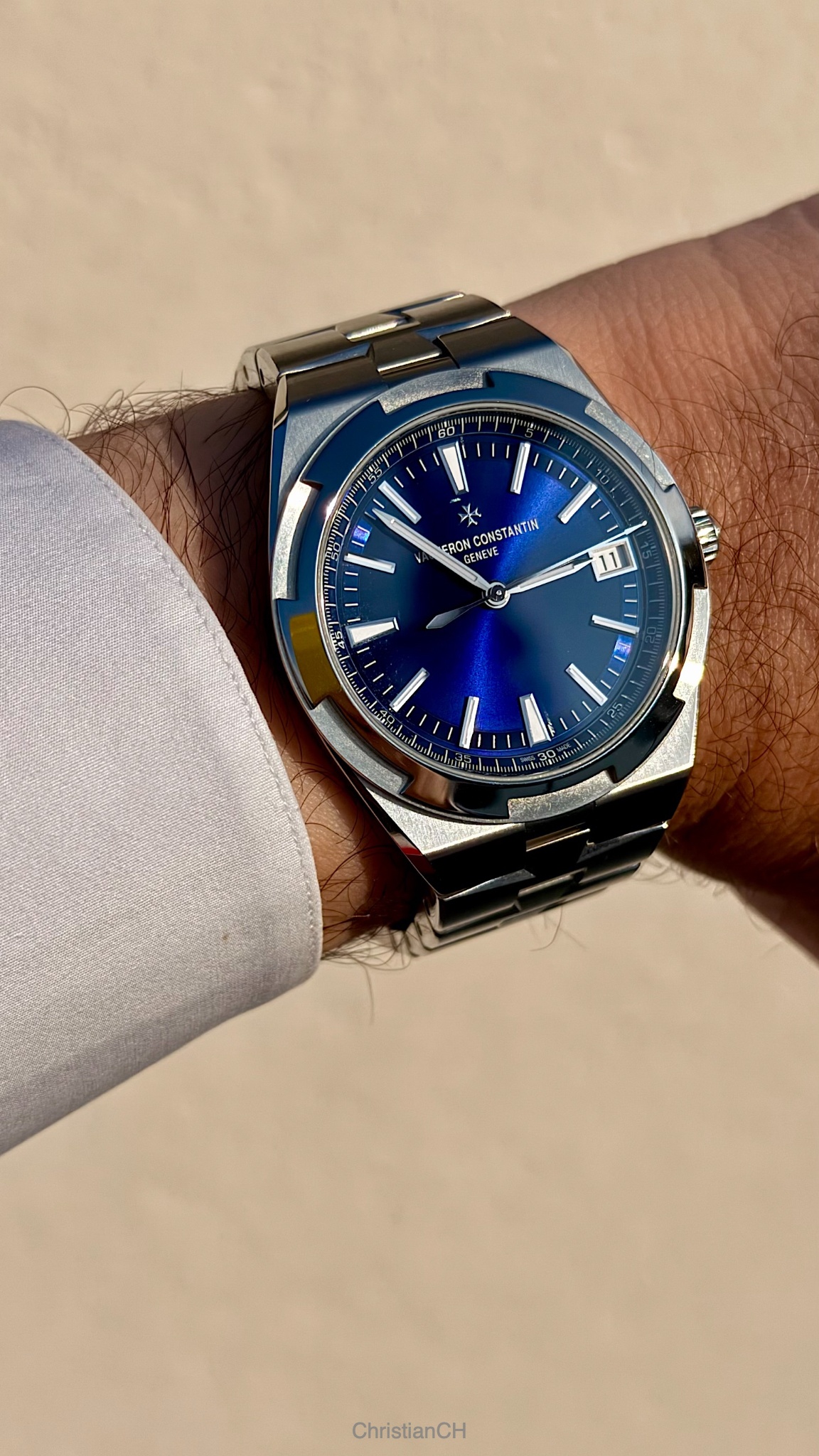 Watch by Vacheron Constantin, Overseas, 4500V, 4500V/110A-B128