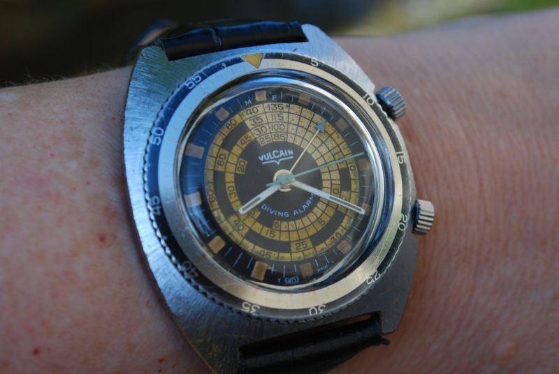 This is the 3rd case version of the Diving Alarm - still Vulcain, not Revue