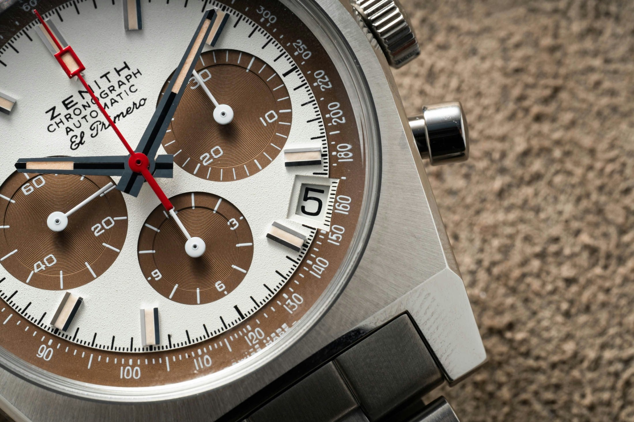 Zenith releases new Chronomaster Revival El Primero ref. A384 with