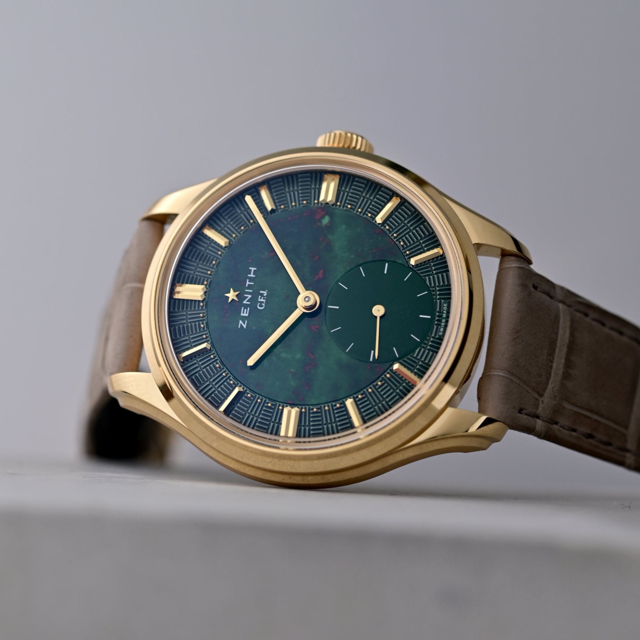 Zenith Calibre 135 Tantalum, Gold, Platinum — WatchProSite Forum