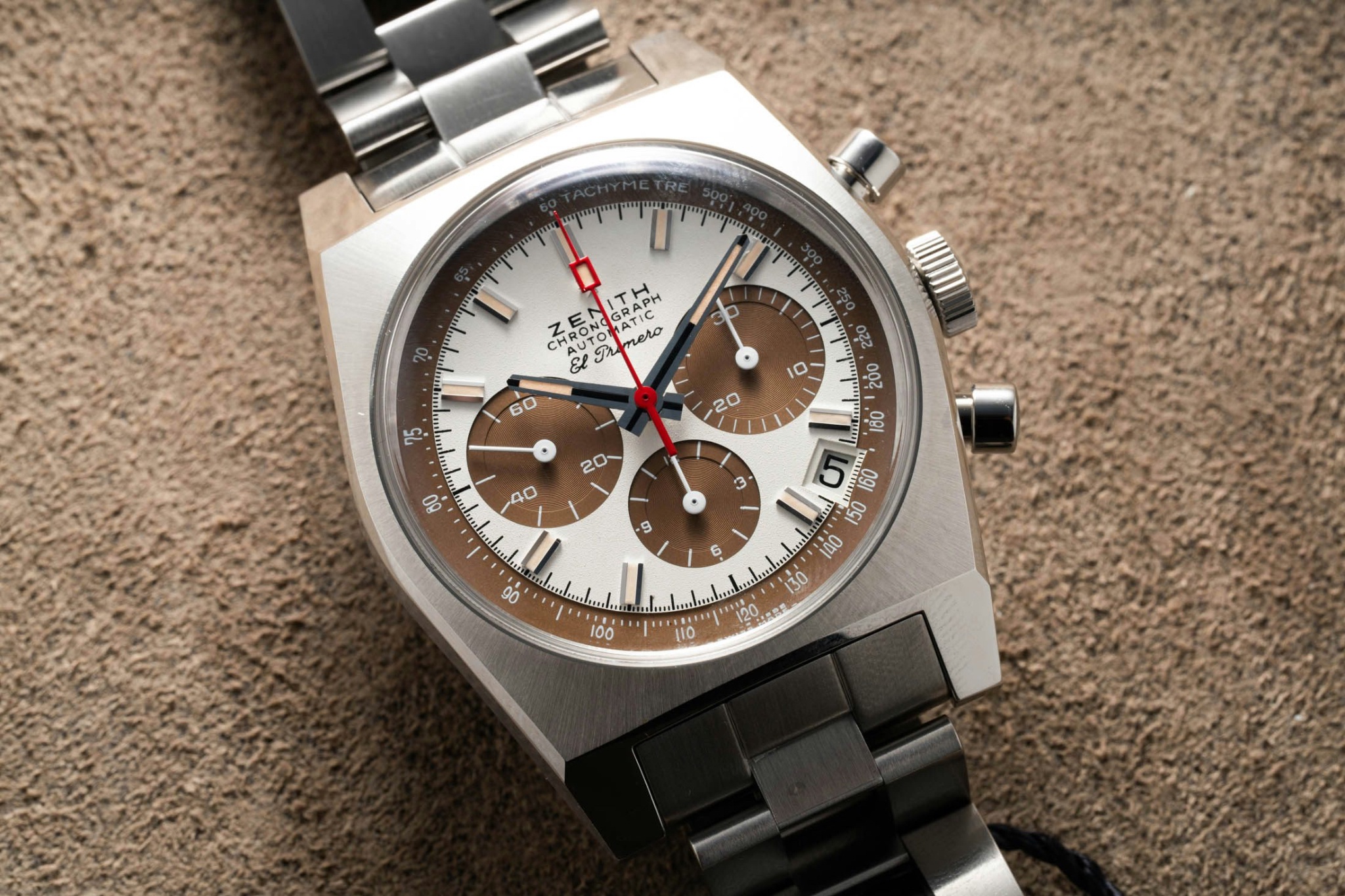 Zenith releases new Chronomaster Revival El Primero ref. A384 with